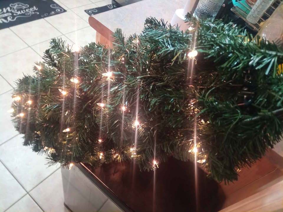7ft Artificial Slim Pencil Christmas Tree - photo 3