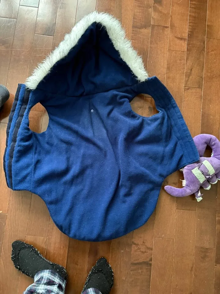 Blue Canada Pooch Dog Coat image indicator(4)