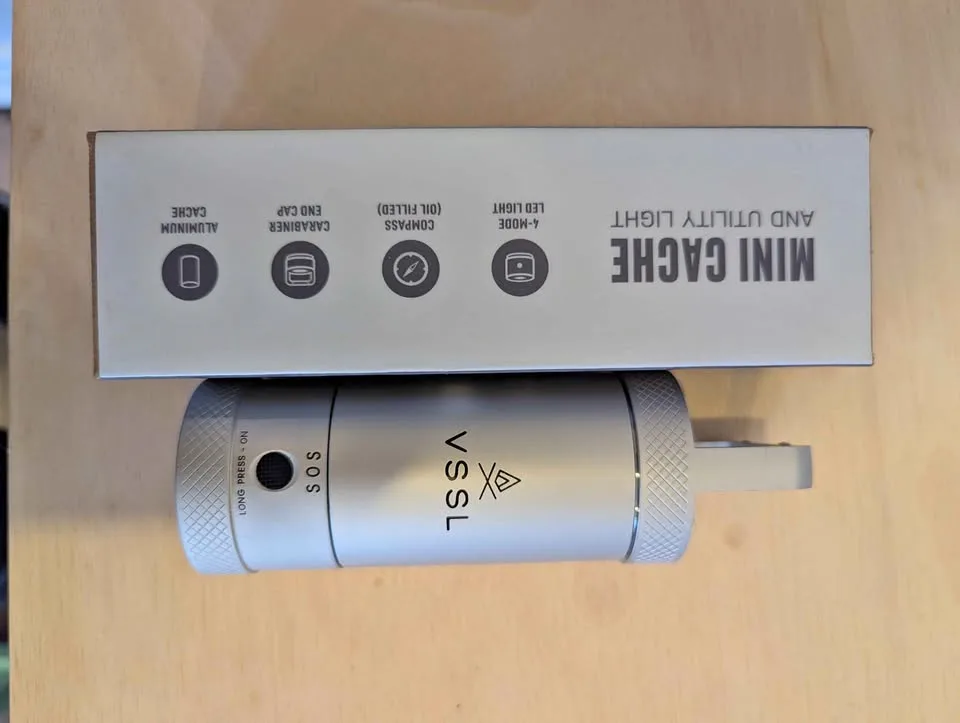VSSL Mini cache and utility light