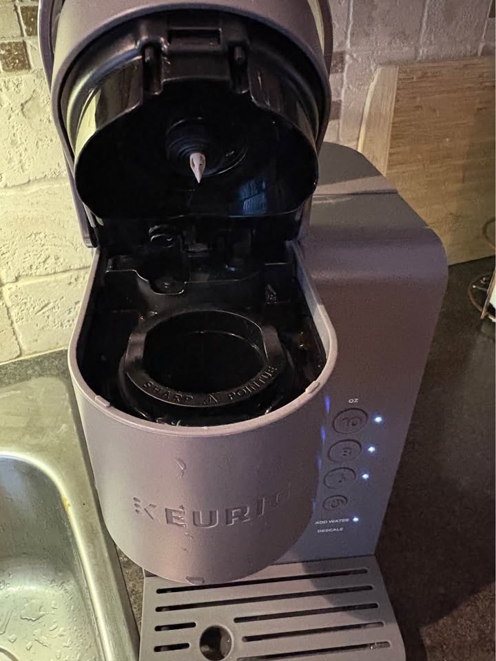 Keurig Express Coffee Machine - photo 5