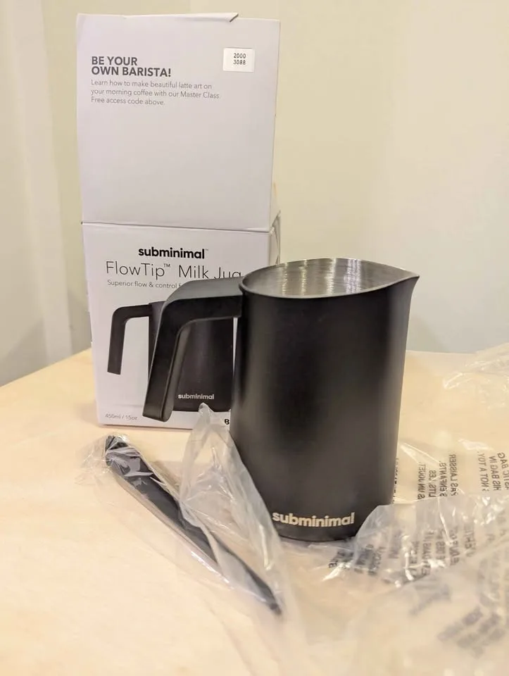 Subminimal flowtip milk jug image indicator(2)