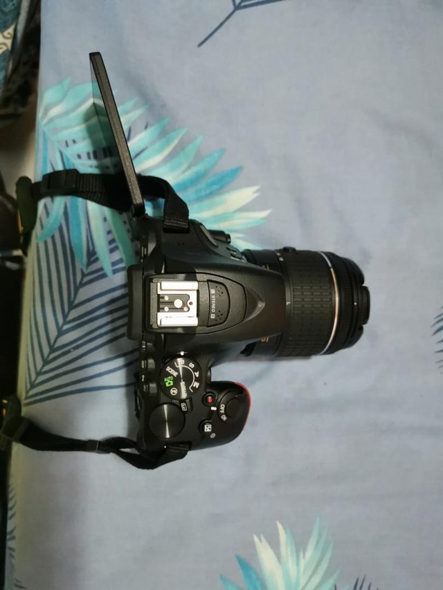 Nikon D5500 DSLR Camera Bundle - photo 2
