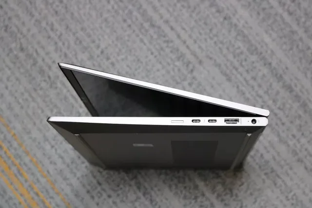 HP ZBook G8 14 Laptop (11th gen Core i7, 16GB RAM, 512GB SSD) image indicator(5)