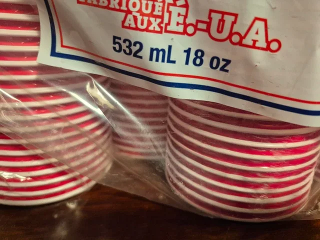 Open Bag of New Big Red Plastic Cups image indicator(4)