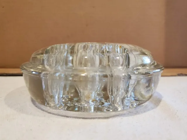 Vintage Glass Frog image indicator(2)