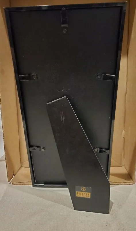 Vintage photos in nice frame image indicator(5)