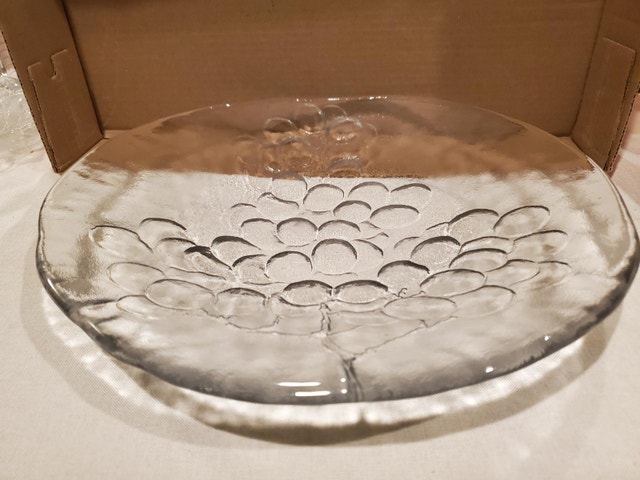 Kosta Boda Shallow Bowl - Grape Pattern - photo 2