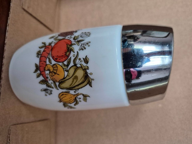 Vintage Sugar Dispenser - Corning Spice o' Life pattern - photo 3