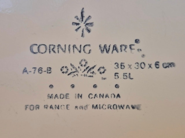 Vintage Corning Ware - Wildflower Big Roaster/Lasagne Pan - photo 2