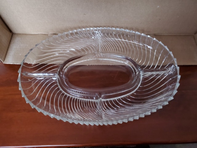 Vintage Hors D'Oeuvres Dish - Martinque