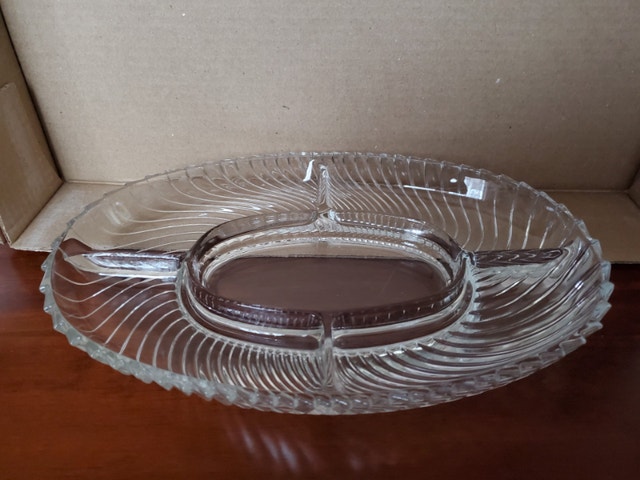 Vintage Hors D'Oeuvres Dish - Martinque - photo 3