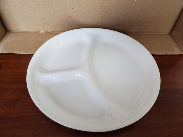 1 Corelle White Divided Dinner Plate
