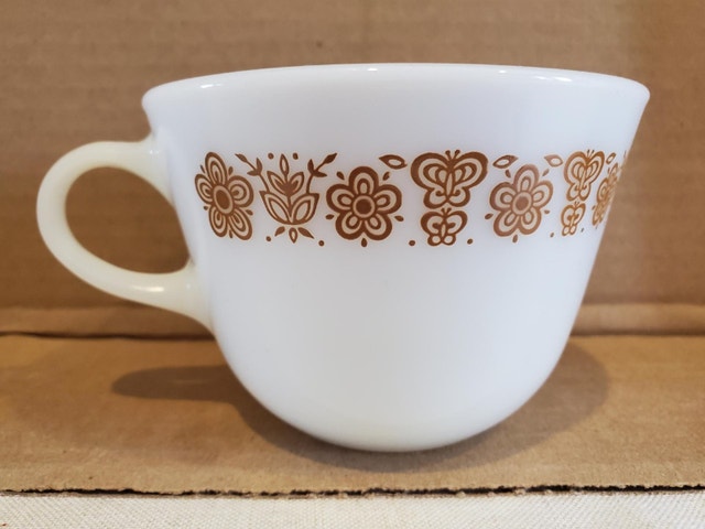 Pyrex Butterfly Gold Cup - photo 4