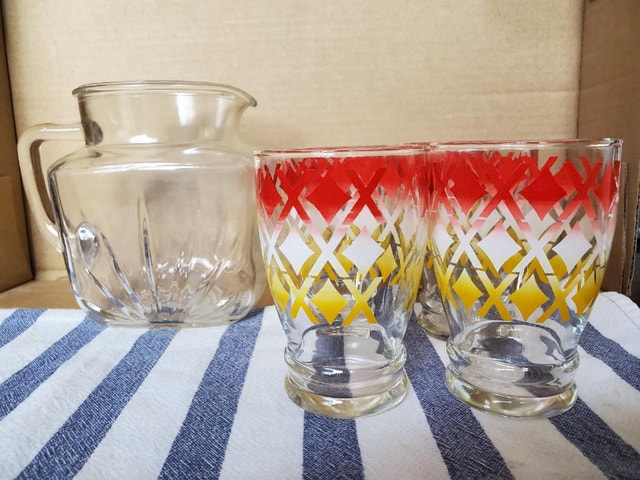 Vintage Juice Glasses & Jug