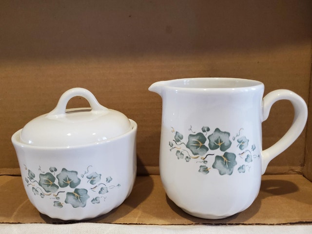 Corelle Coordinates - Callaway Ivy