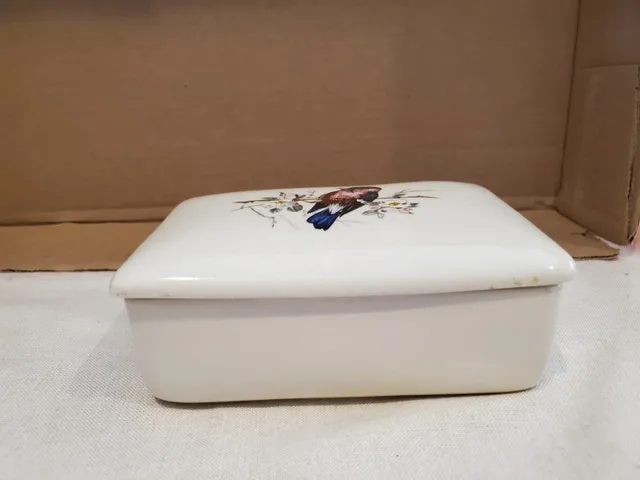 Little ceramic box - bird image indicator(7)