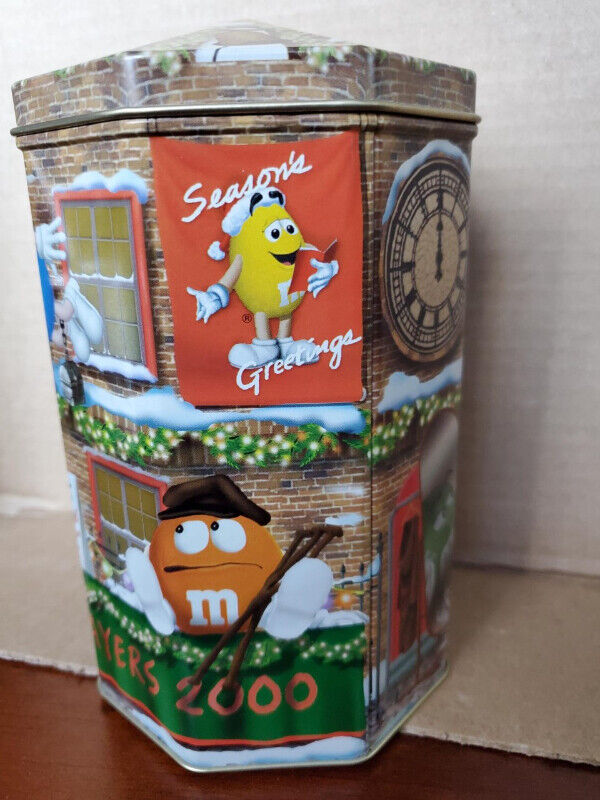 M & M Christmas Tin - 2000