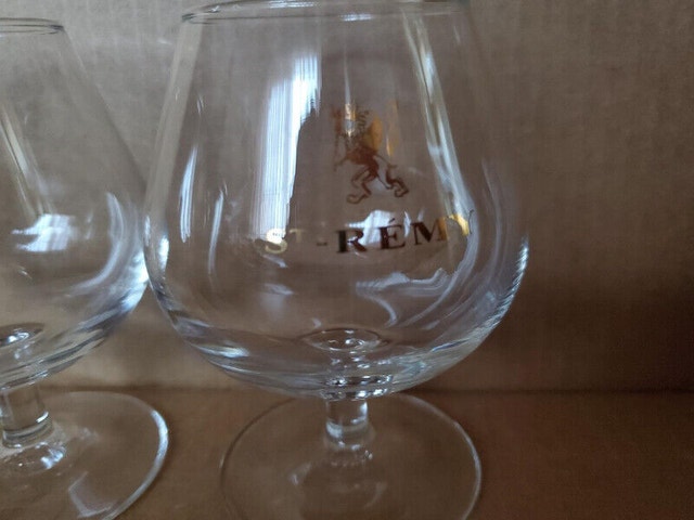 Pair of St. Remy Brandy Snifters - photo 2