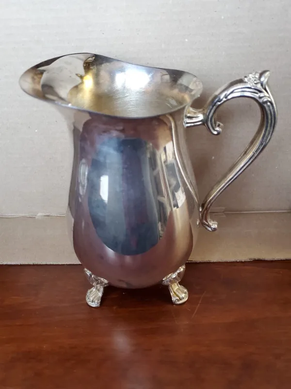Silver Plated Water Pitcher image indicator(3)