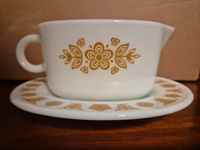 Vintage Pyrex Gravy Boat - Butterfly Gold thumbnail