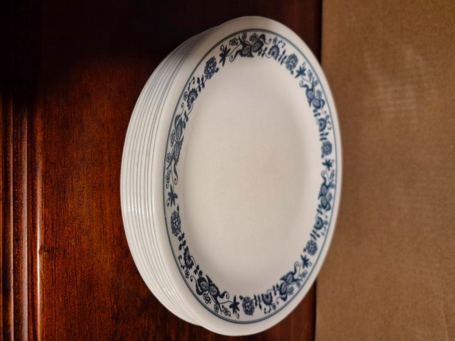 Vintage Corelle - Old Town Blue Luncheon/Salad Plates
