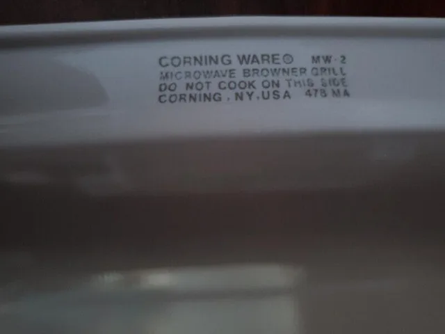 Vintage CorningWare Browner Grill image indicator(2)