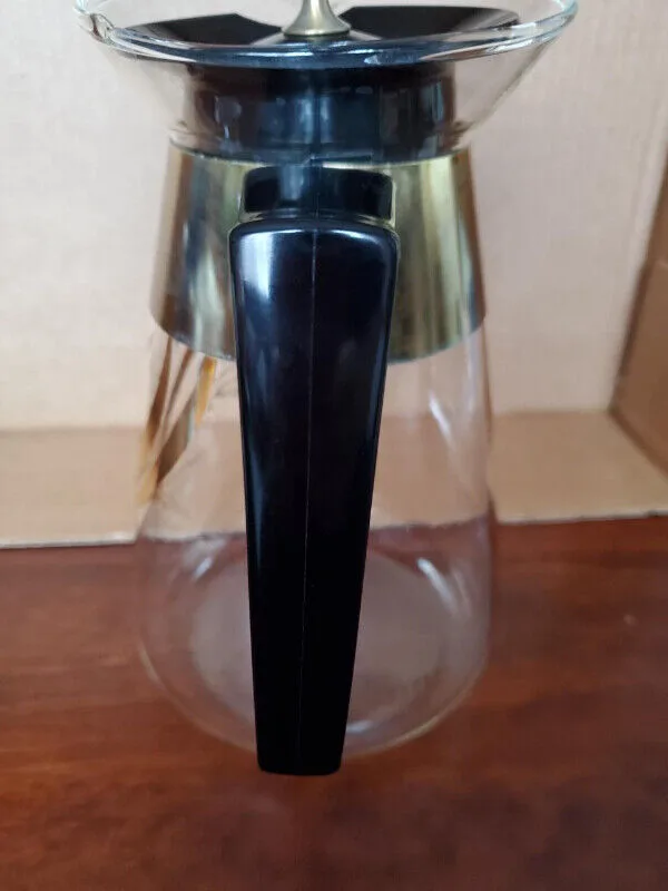 Vintage Pyrex Coffee Carafe image indicator(7)