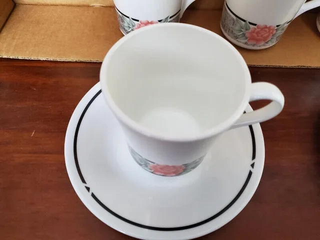 Vintage Corelle Cups & Saucers – Silk & Roses Pattern image indicator(4)