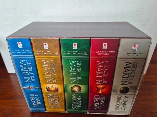 Game of Thrones - Songs of Ice and Fire box set image indicator(2)