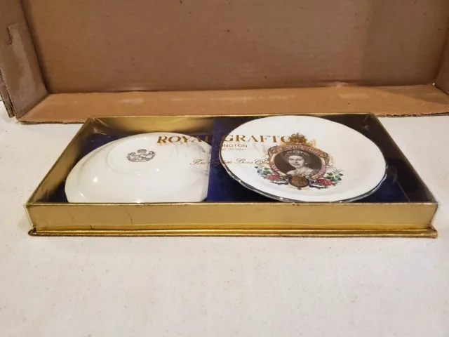 Queen Elizabeth Silver Jubilee image indicator(2)