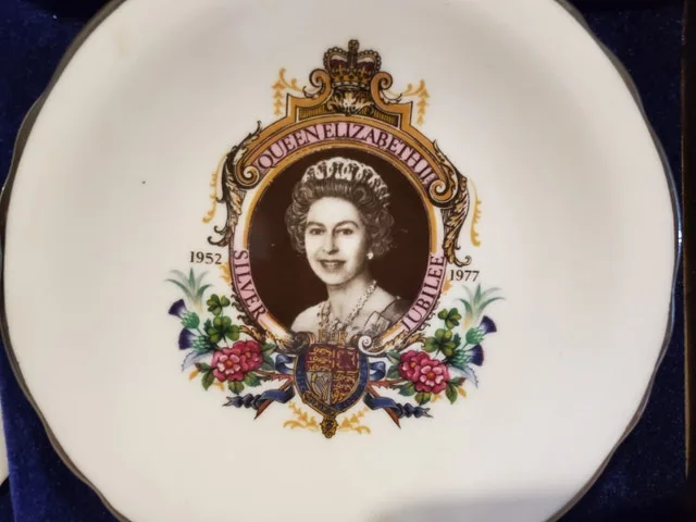 Queen Elizabeth Silver Jubilee image indicator(3)