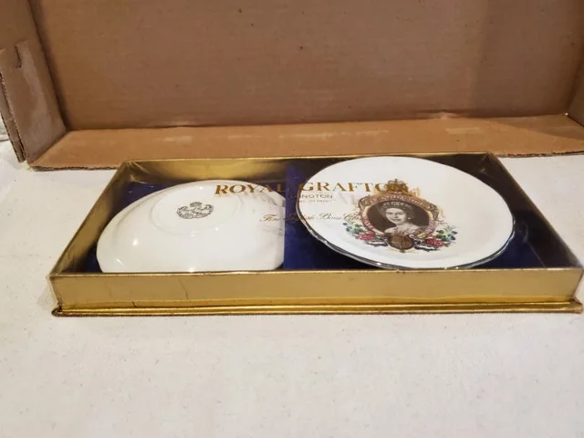 Queen Elizabeth Silver Jubilee image indicator(5)