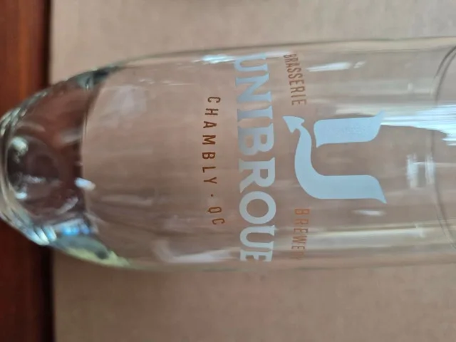 Unibroue Beer Glass image indicator(2)