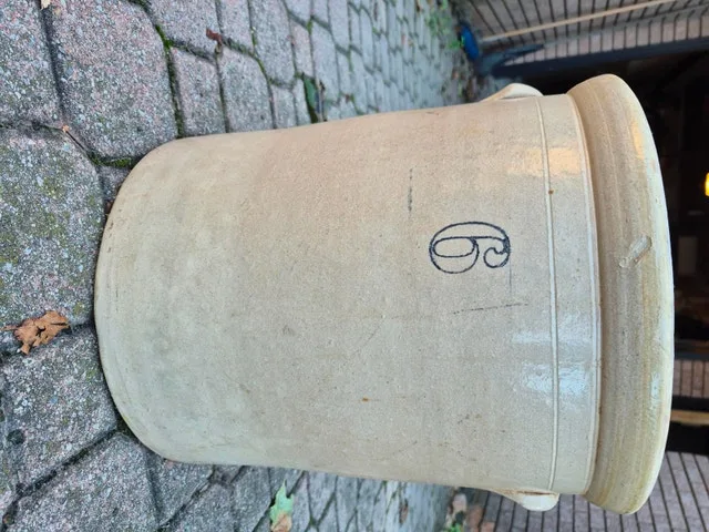 Vintage 6 Gallon Crock thumbnail