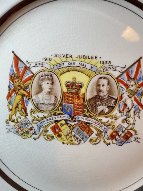 1935 Silver Jubilee Plate image indicator(6)