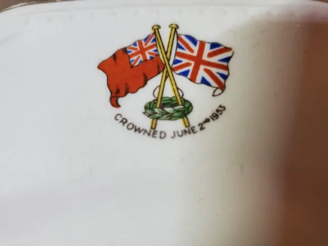 4 Vintage Plates - Coronation of Queen Elizabeth image indicator(7)