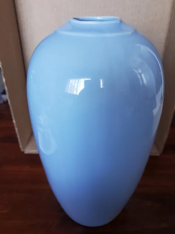 Blue Ceramic Vase image indicator(4)