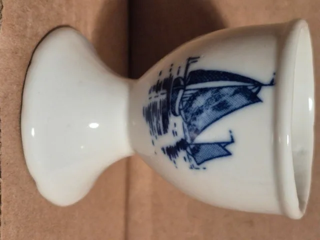 Vintage Blue & White - Egg Cups, Salt & Pepper Shakers image indicator(4)