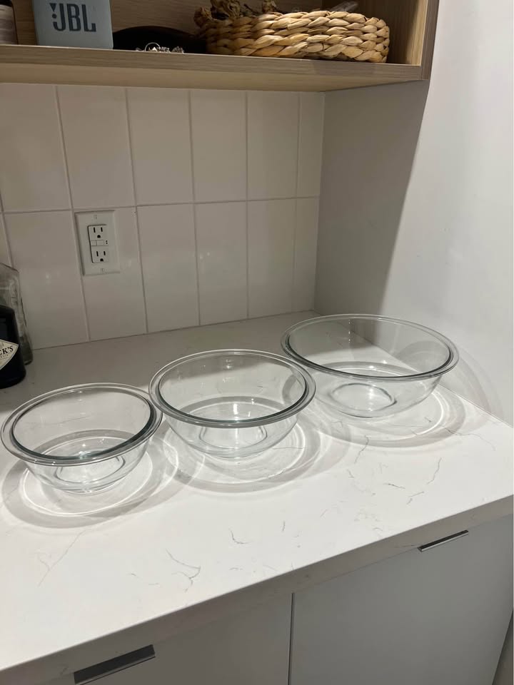 Set of 3 glass Pyrex bowls - photo 3