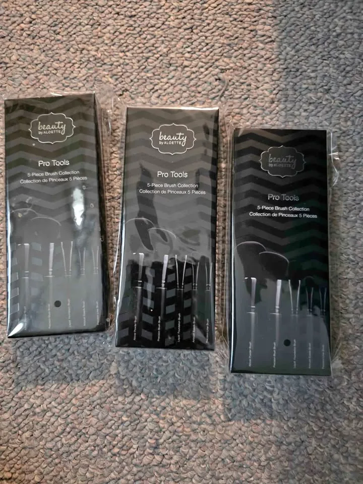 Beauty by Aloette Brush Sets