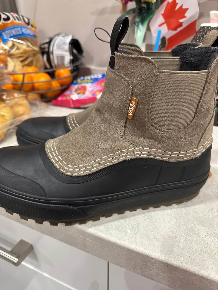 no box-mens size 8 vans insulated boots - jane and shep - photo 3