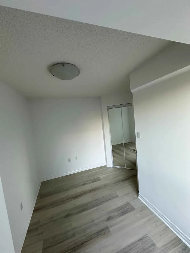 Private room for rent in Downtown (Female Only) image indicator(2)