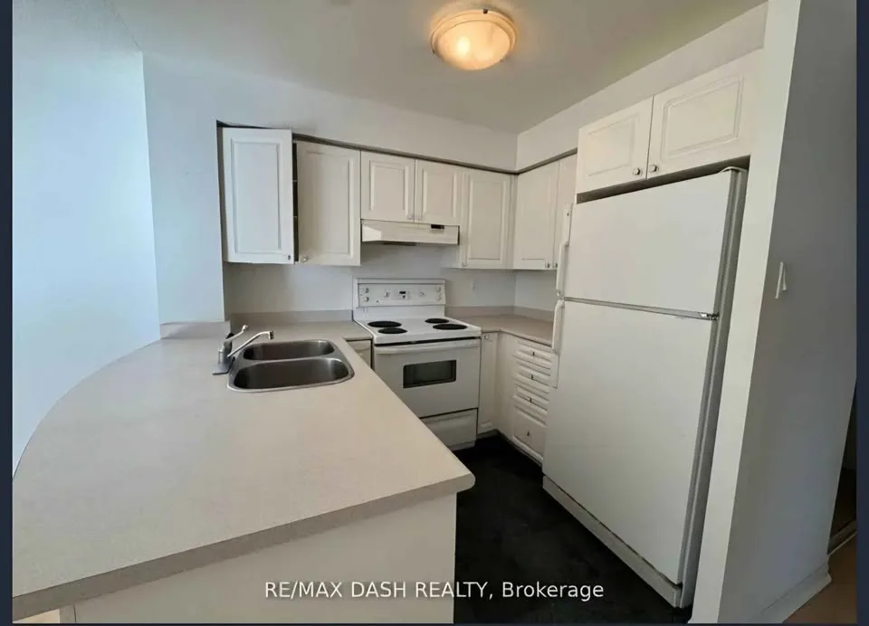 Private room for rent in Downtown (Female Only) image indicator(10)