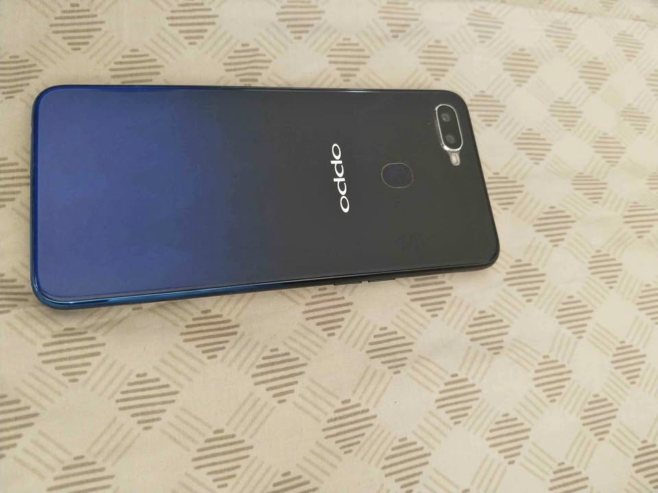 Oppo unlocked smart mobile phone