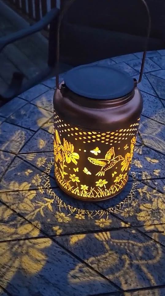 Solar Powered Hummingbird Lantern - photo 3