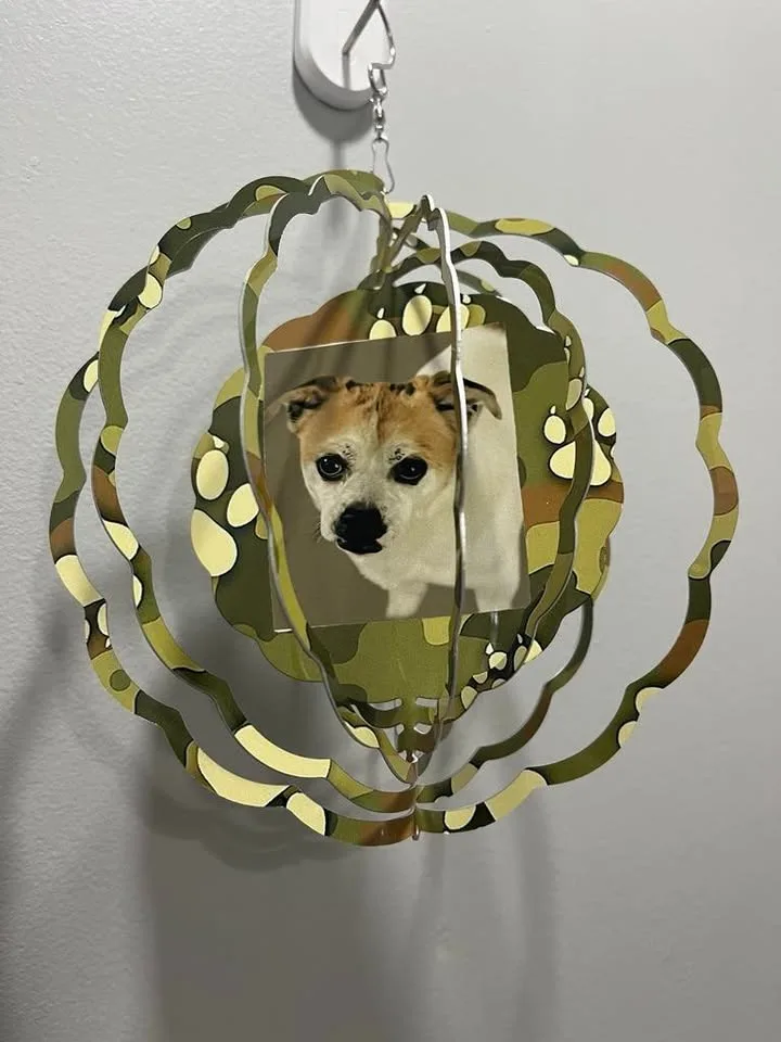 8" Garden Spinners lots to choose from or we can personalize on image indicator(3)