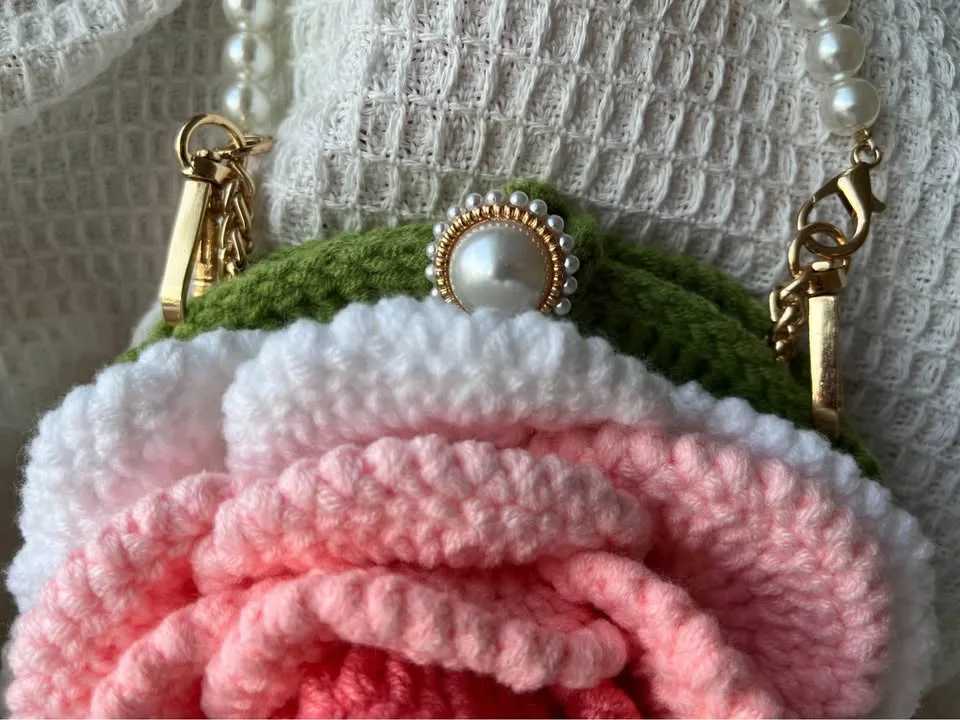 Crochet Flower Phone bag image indicator(5)