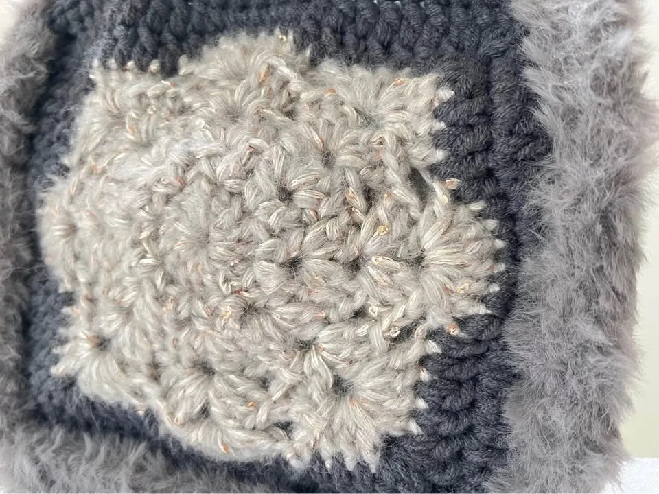 Snowflake crochet handmade handbag image indicator(6)