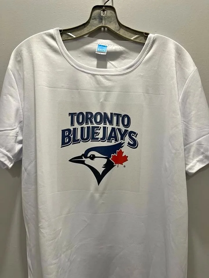 New size Large Toronto Bluejays Shirt