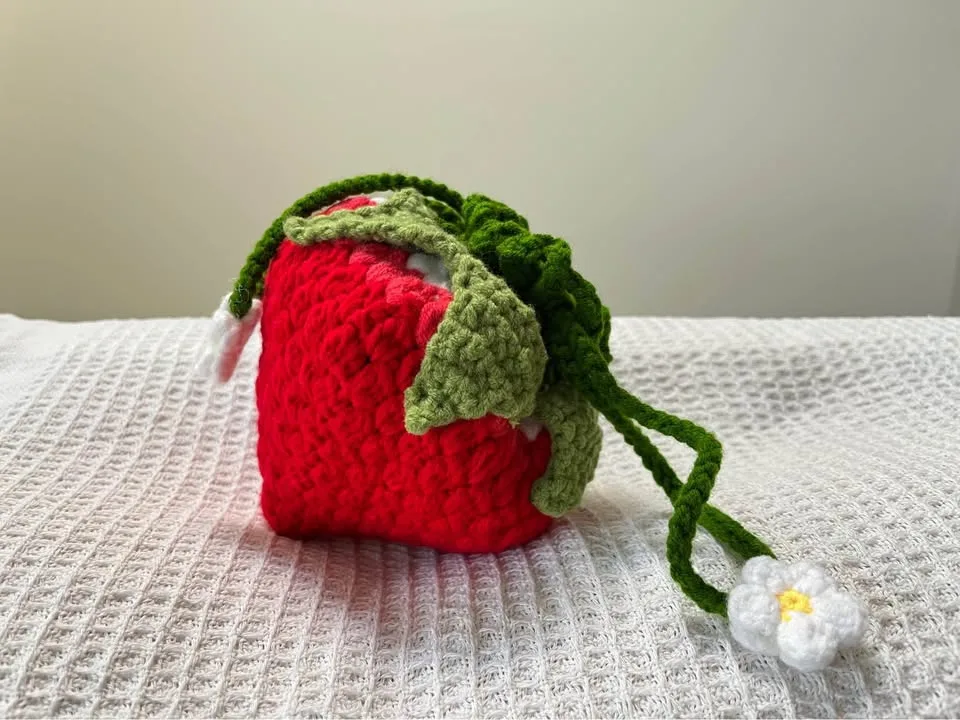 Handmade crochet strawberry handbag image indicator(8)